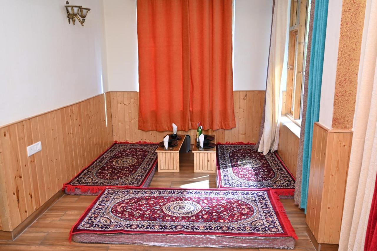 Hotel Seven Hills Manali Eksteriør billede