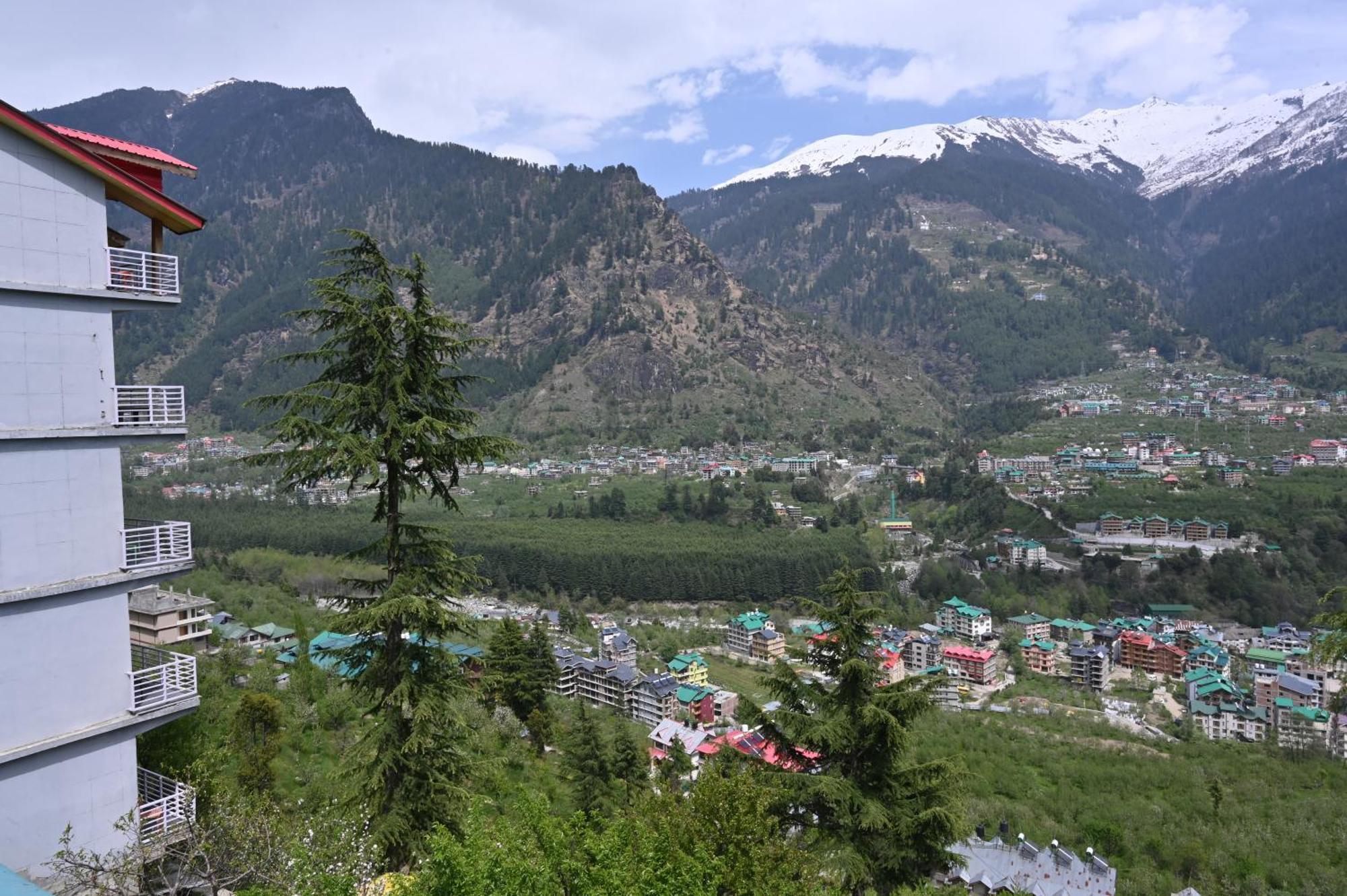 Hotel Seven Hills Manali Eksteriør billede