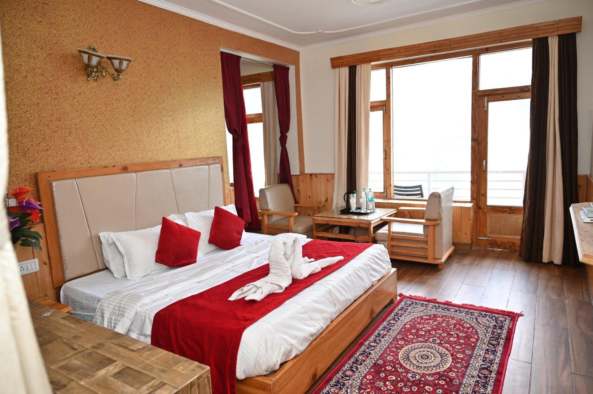 Hotel Seven Hills Manali Eksteriør billede