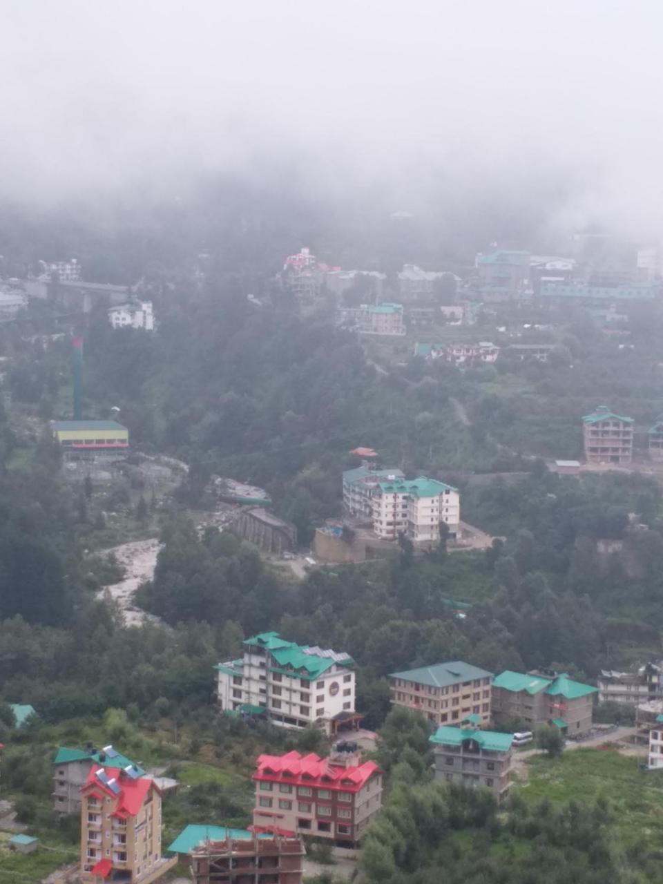 Hotel Seven Hills Manali Eksteriør billede